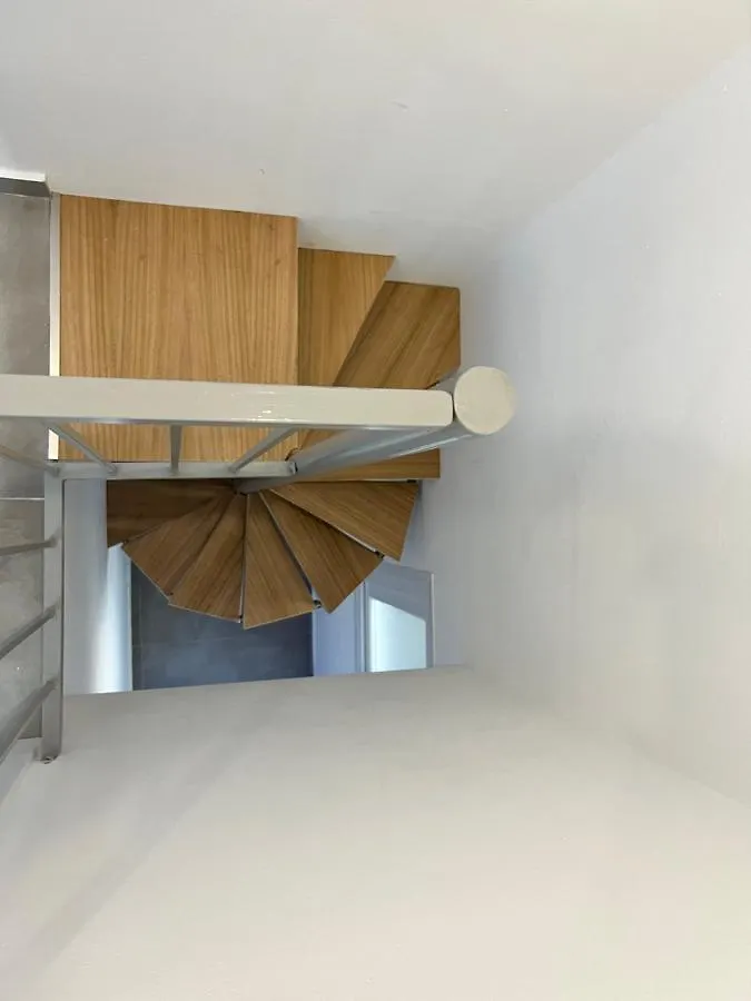 Luxurious Maisonette Near The Beach Larnaca Cyprus